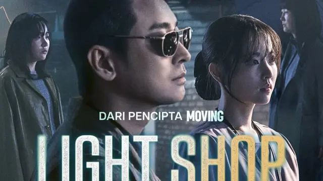 ghostgram.com, Jakarta Setelah kesuksesan drakor Moving, Kangfull kembali berkolaborasi dengan Disney Plus Hotstar dalam Light Shop. Sejak tayang perdana pada 4 Desember 2024 lalu, penggemar mulai meramaikan media sosial dengan beragam teori tentang ending ceritanya.